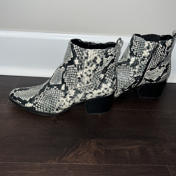 Sam Edelman Booties - Picture 3 of 7